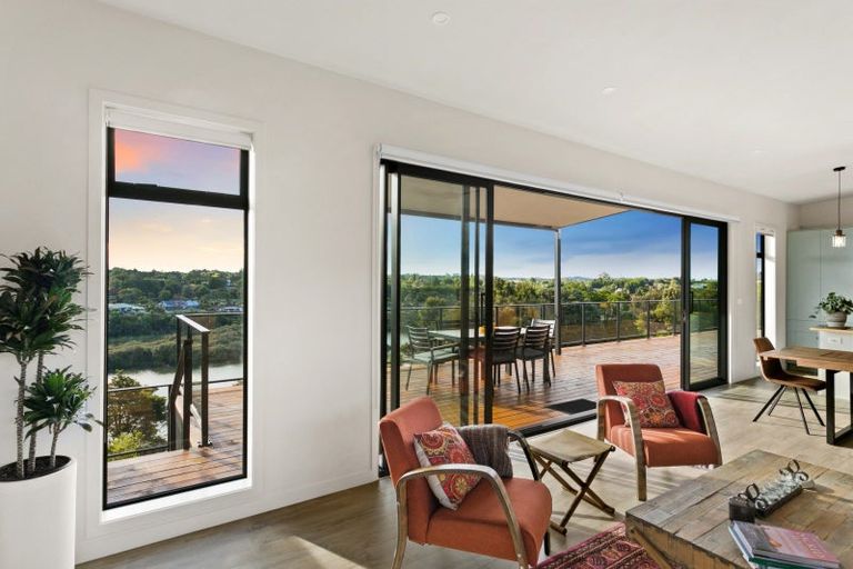 Photo of property in 62 Rarere Terrace, Kerikeri, 0230