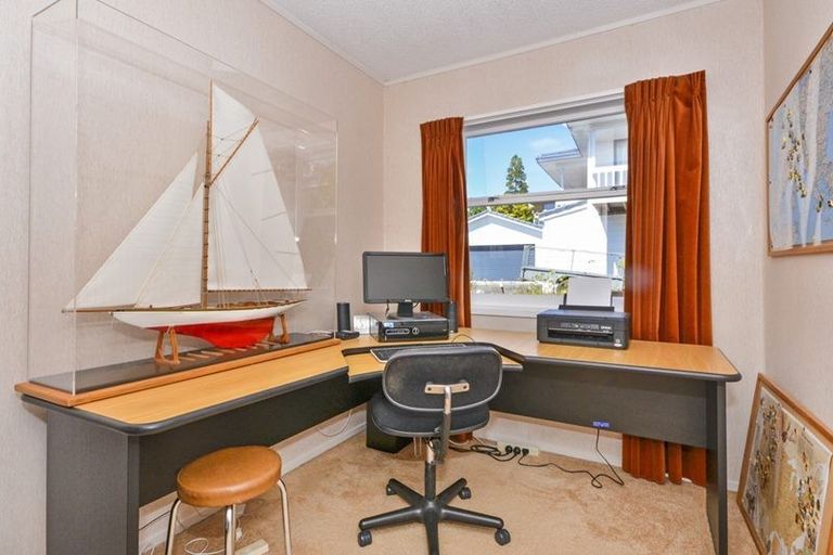 Photo of property in 125 Stapleford Crescent, Browns Bay, Auckland, 0630