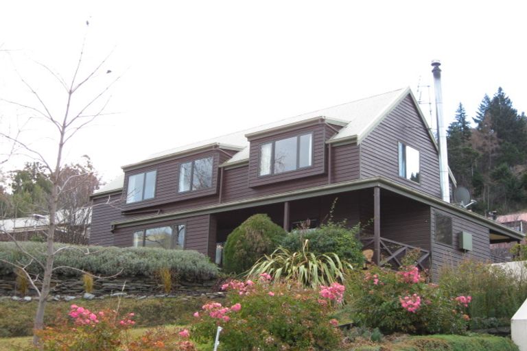 Photo of property in 4 Sunrise Lane, Queenstown, 9300