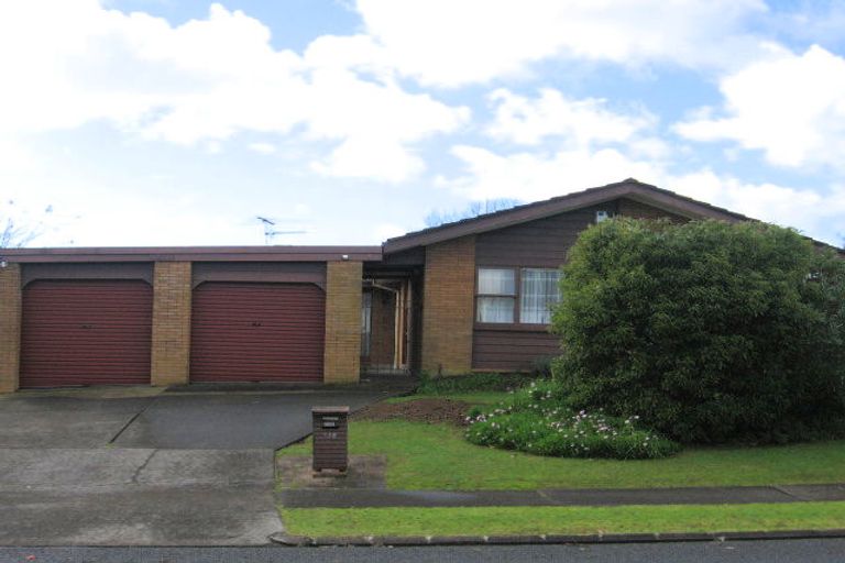 Photo of property in 136 Bramley Drive, Farm Cove, Auckland, 2012