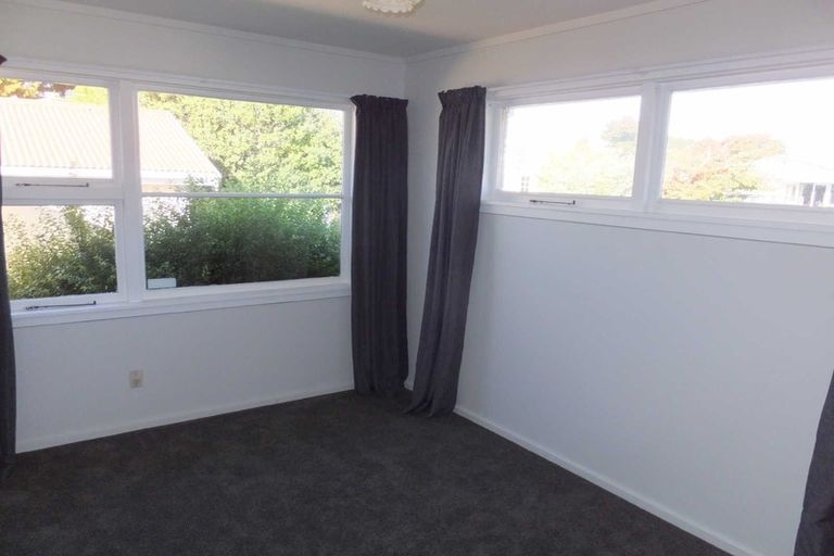 Photo of property in 2 Longmuir Street, Ilam, Christchurch, 8041
