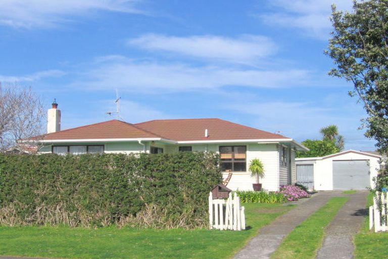 Photo of property in 40 Lee Street, Mount Maunganui, 3116