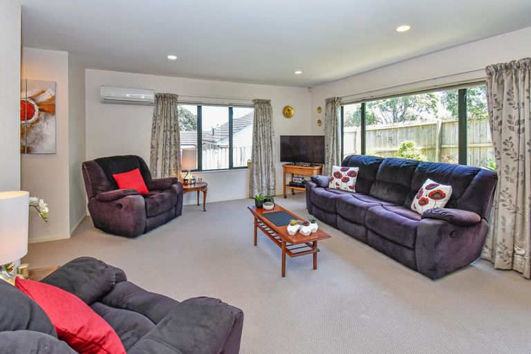 Photo of property in 20b Howe Street, Howick, Auckland, 2014