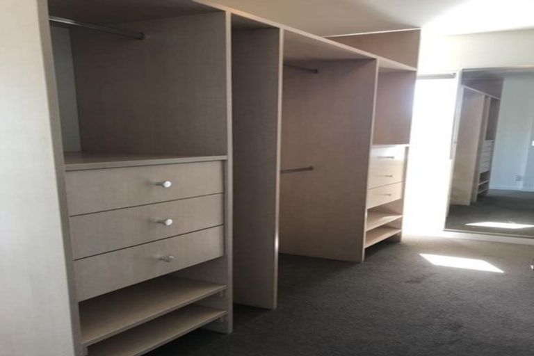 Photo of property in Montreaux Apartments, 10g/164 The Terrace, Wellington Central, Wellington, 6011