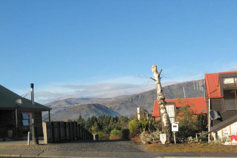Photo of property in 18a Mount Iron Drive, Wanaka, 9305