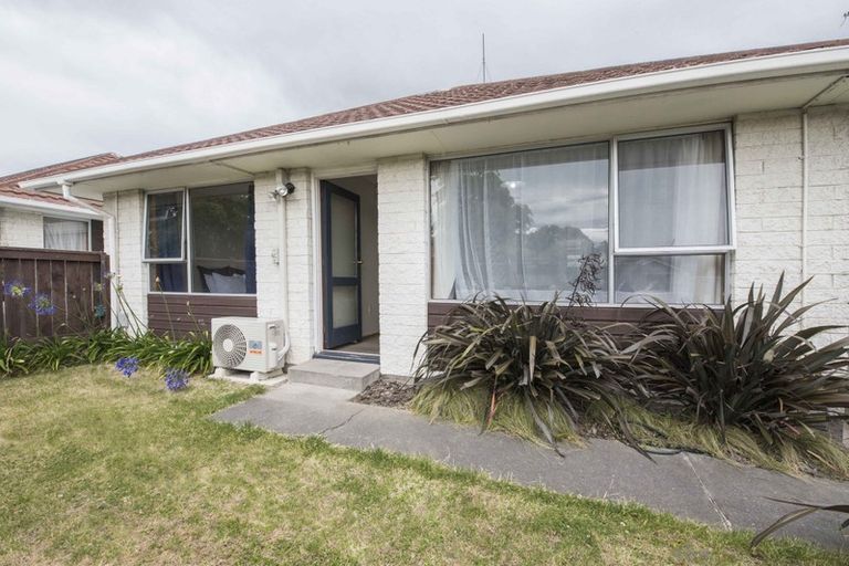 Photo of property in 2/97 Geraldine Street, Edgeware, Christchurch, 8013