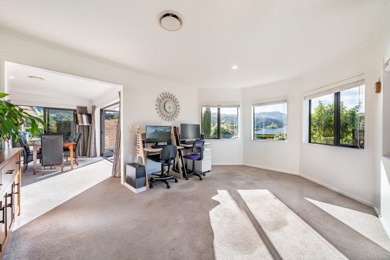 Photo of property in 76 Kirton Drive, Riverstone Terraces, Upper Hutt, 5018
