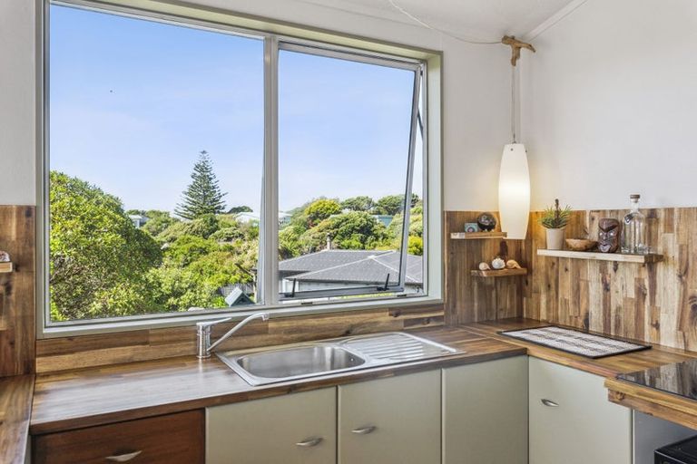 Photo of property in 42 Rodney Avenue, Te Horo Beach, Otaki, 5581