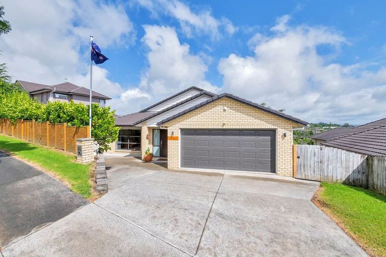 Photo of property in 15 Leafield Crescent, Henderson, Auckland, 0612