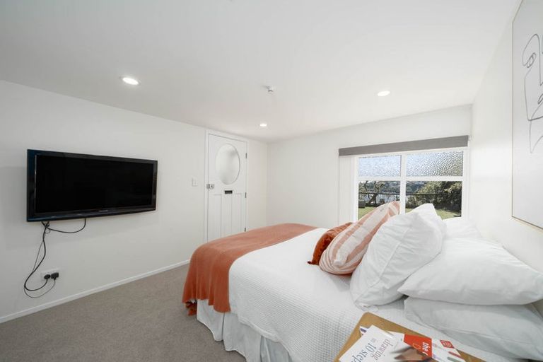 Photo of property in 29 Seaview Road, Paremata, Porirua, 5024