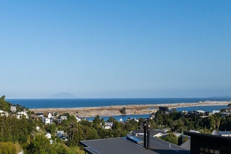 Photo of property in 29 Cullen Street, Mangawhai Heads, Mangawhai, 0505