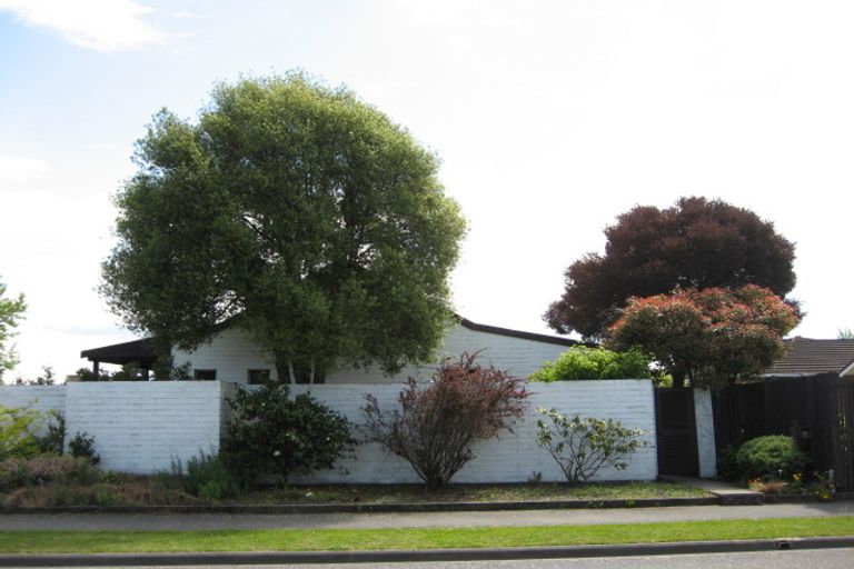Photo of property in 6 Watson Place, Rangiora, 7400