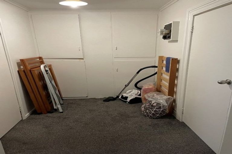 Photo of property in 51 Sturges Road, Henderson, Auckland, 0612