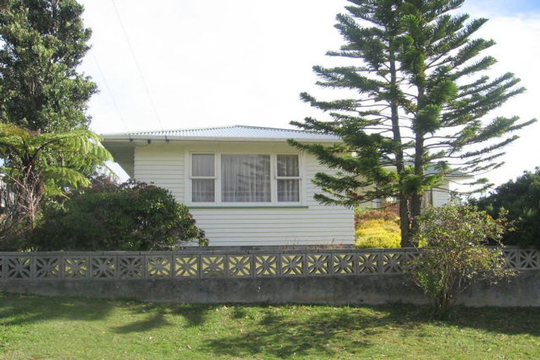 Photo of property in 86 Arawhata Street, Ranui, Porirua, 5024