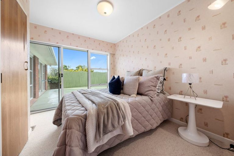 Photo of property in 4 The Anchorage, Sunnyhills, Auckland, 2010