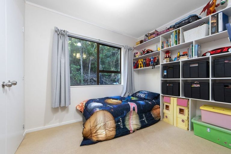 Photo of property in 704 South Titirangi Road, Titirangi, Auckland, 0604