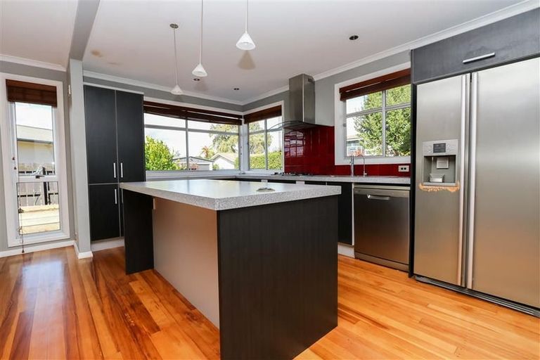 Photo of property in 33 Byron Street, Leamington, Cambridge, 3432