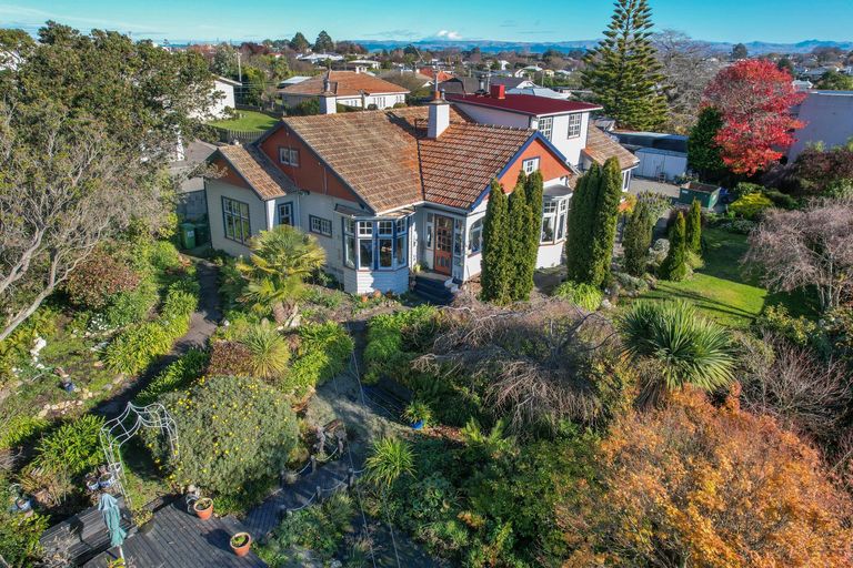 Photo of property in 50 Wharfe Street, South Hill, Oamaru, 9400