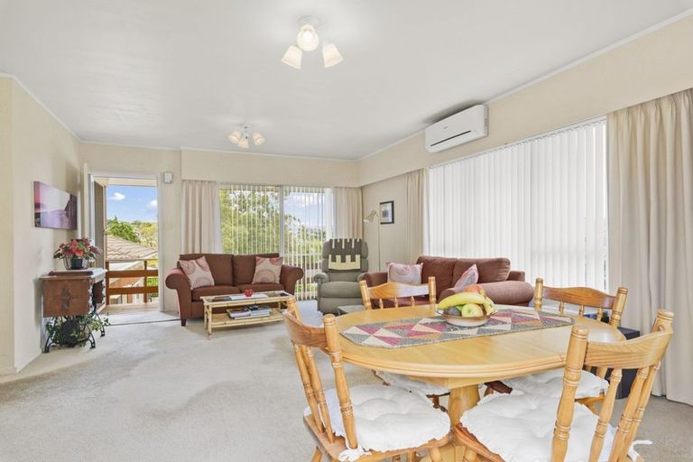 Photo of property in 2/82 Newhaven Terrace, Mairangi Bay, Auckland, 0630
