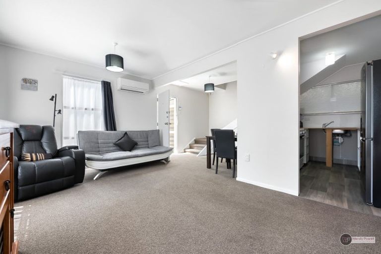 Photo of property in 33a Cleary Street, Waterloo, Lower Hutt, 5011