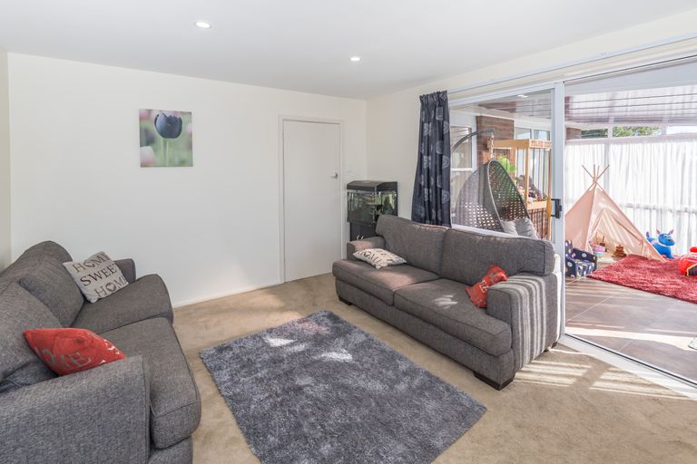 Photo of property in 28 Crosby Street, Mairehau, Christchurch, 8013