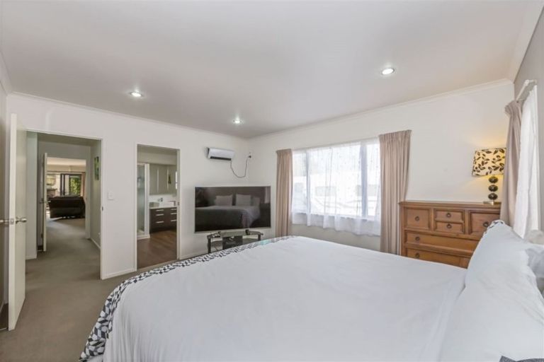 Photo of property in 38a Holiday Road, Stanmore Bay, Whangaparaoa, 0932