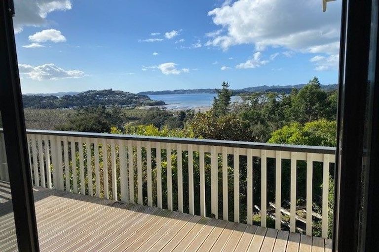 Photo of property in 4a Tui Grove, Elderslea, Upper Hutt, 5018