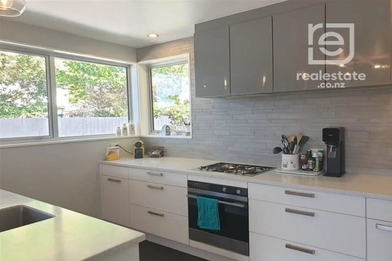 Photo of property in 2/110b Withells Road, Avonhead, Christchurch, 8042