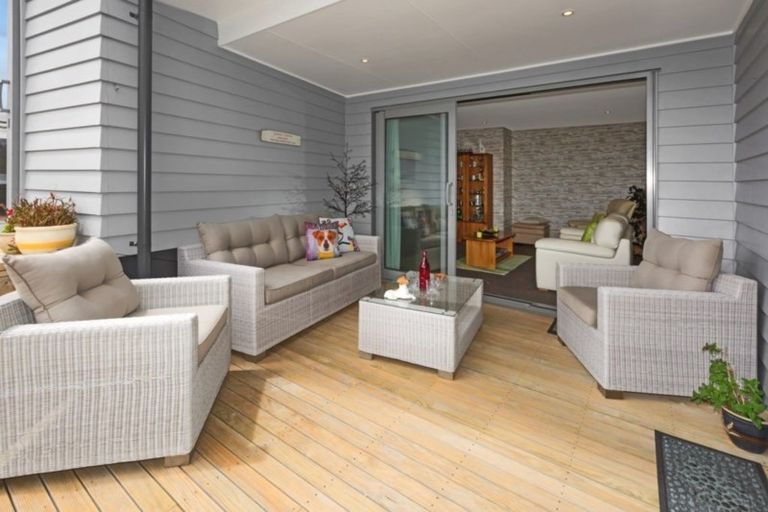 Photo of property in 85 Endeavour Drive, Whitby, Porirua, 5024