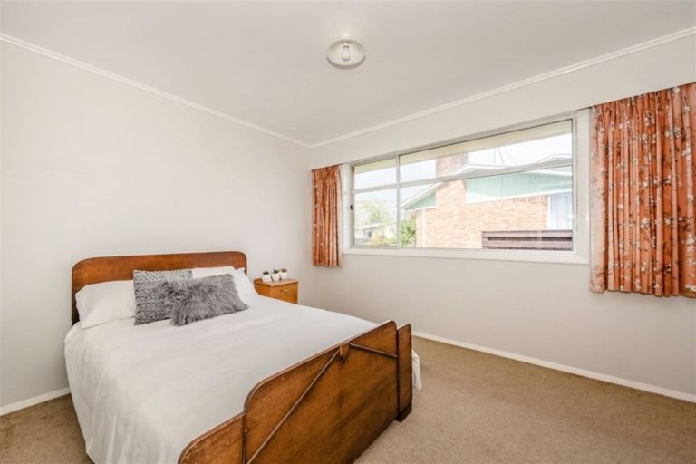 Photo of property in 22 Larnach Street, St Andrews, Hamilton, 3200