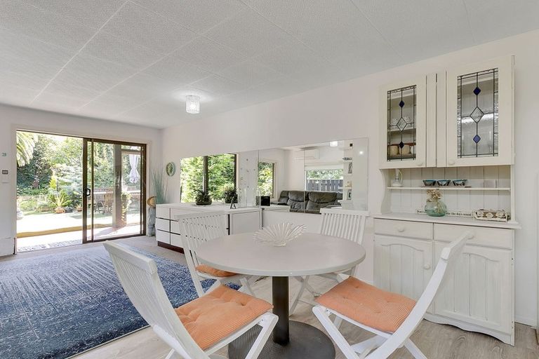 Photo of property in 15b Jillett Street, Titahi Bay, Porirua, 5022