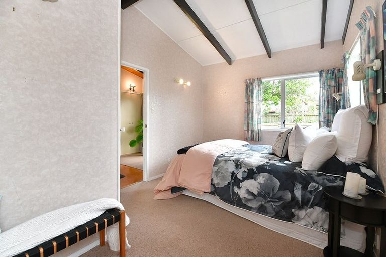 Photo of property in 26 Kawau View Road, Snells Beach, 0920