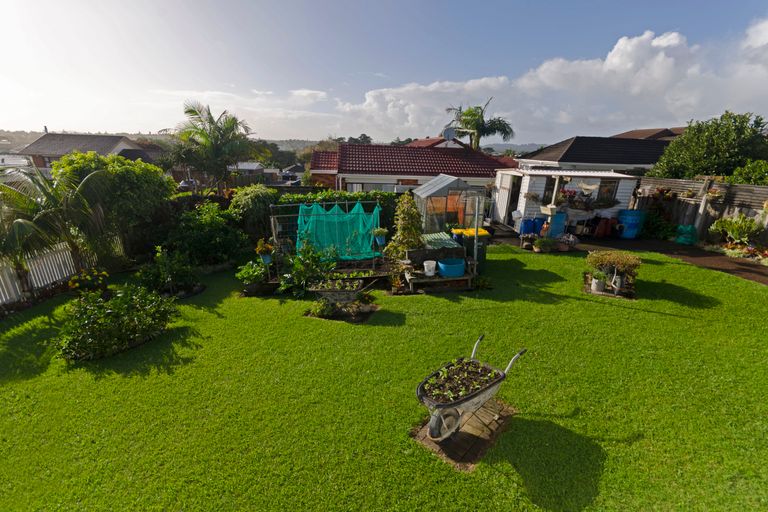 Photo of property in 34 Sturges Road, Henderson, Auckland, 0612