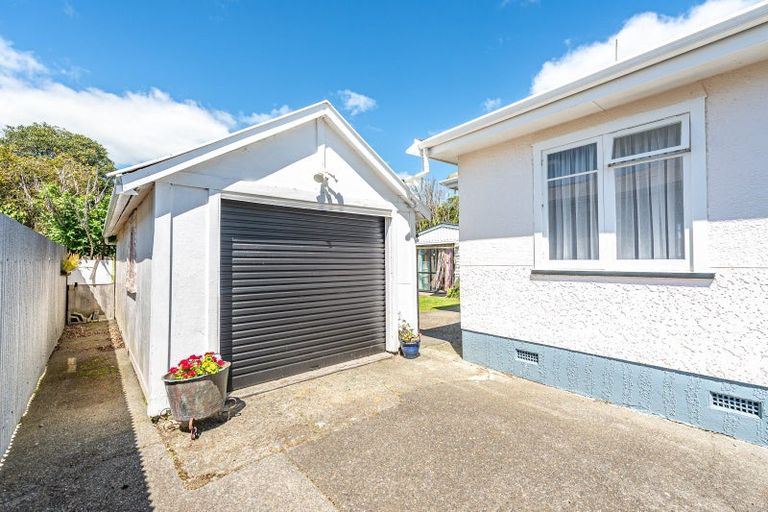 Photo of property in 2 Hodge Place, Aramoho, Whanganui, 4500