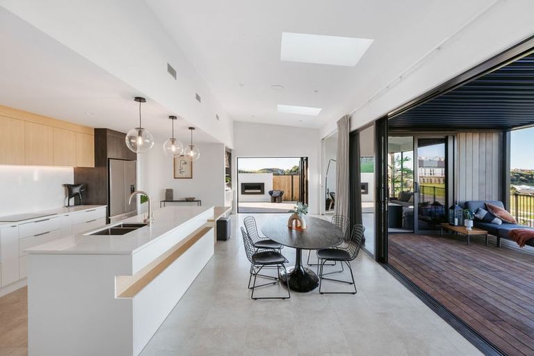 Photo of property in 19 Ridge Drive, Omokoroa, 3114