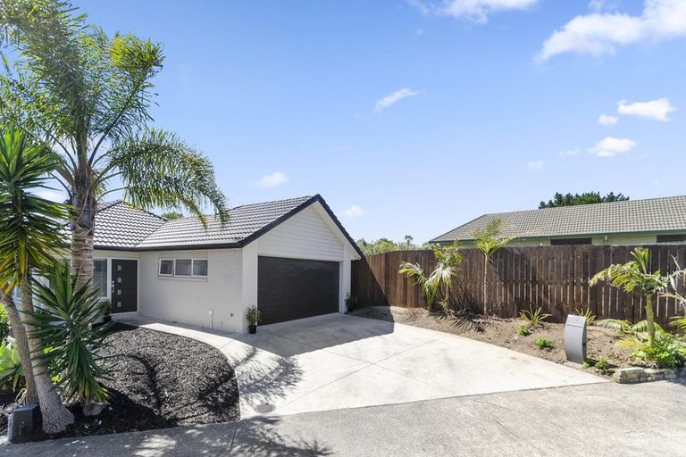 Photo of property in 32 Keepers Drive, Gulf Harbour, Whangaparaoa, 0930