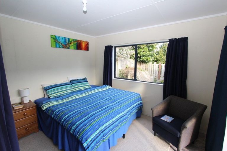 Photo of property in 6a North Street, Tawa, Wellington, 5028