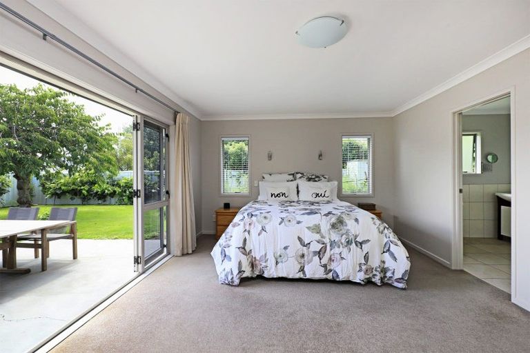 Photo of property in 41 Fairview Place, Havelock North, 4130