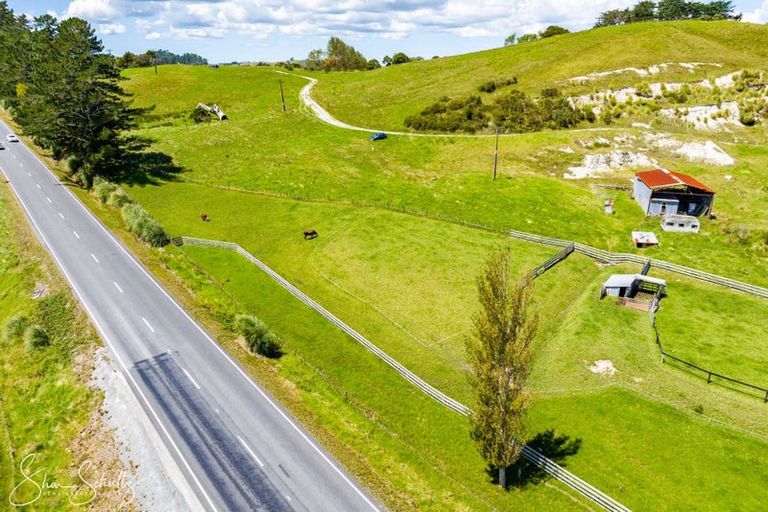 Photo of property in 2305 State Highway 12, Paparoa, 0571