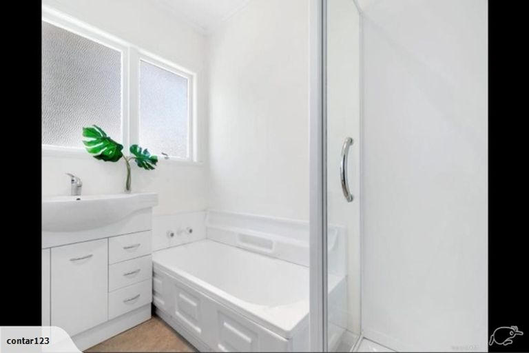 Photo of property in 12 Orsova Place, Lynfield, Auckland, 1042