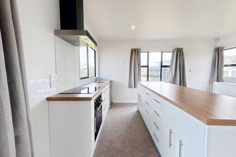 Photo of property in 10a Pingao Place, Waiinu Beach, Whanganui, 4588