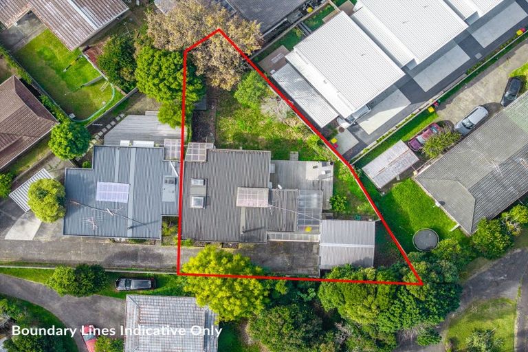 Photo of property in 2/8 Wilbur Place, Pakuranga Heights, Auckland, 2010
