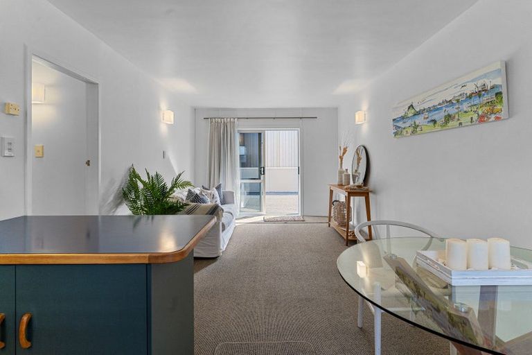 Photo of property in 3/21 The Mall, Mount Maunganui, 3116