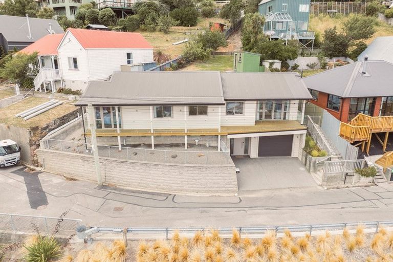 Photo of property in 10 Saint Davids Street, Lyttelton, 8082