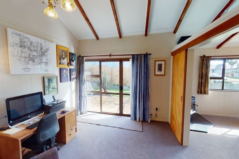 Photo of property in 11 Lancaster Street, Levin, 5510