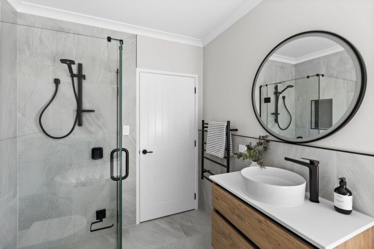 Photo of property in 77 Brookvale Road, Havelock North, 4130