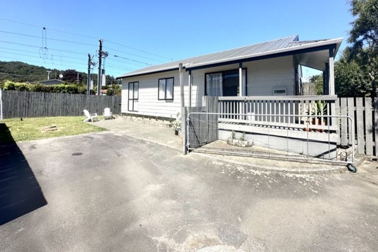 Photo of property in 3/264a Fergusson Drive, Heretaunga, Upper Hutt, 5018