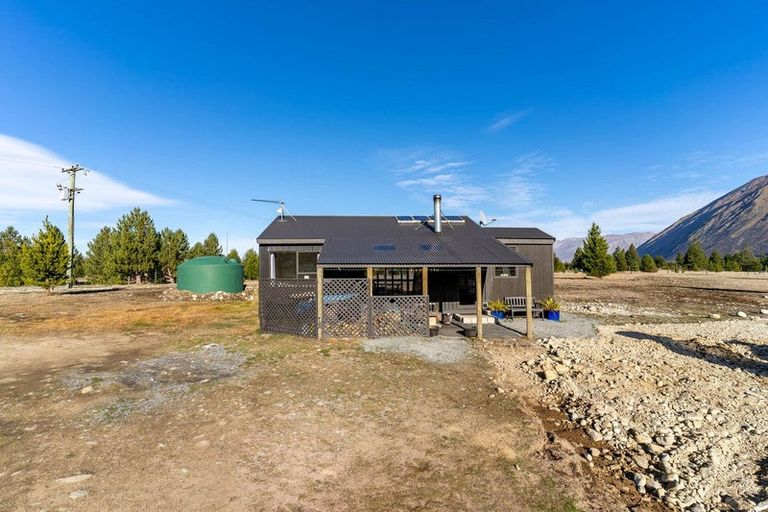 Photo of property in 64 Flanagan Lane, Ben Ohau, Twizel, 7999