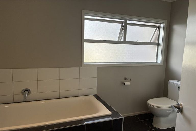 Photo of property in 18 Notre Dame Court, Pukekohe, 2120