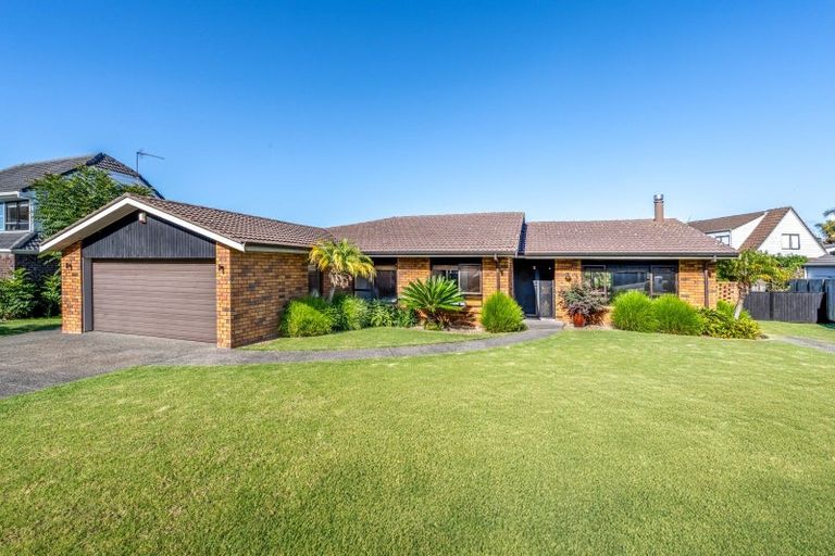 Photo of property in 5 Basilton Close, Bucklands Beach, Auckland, 2012
